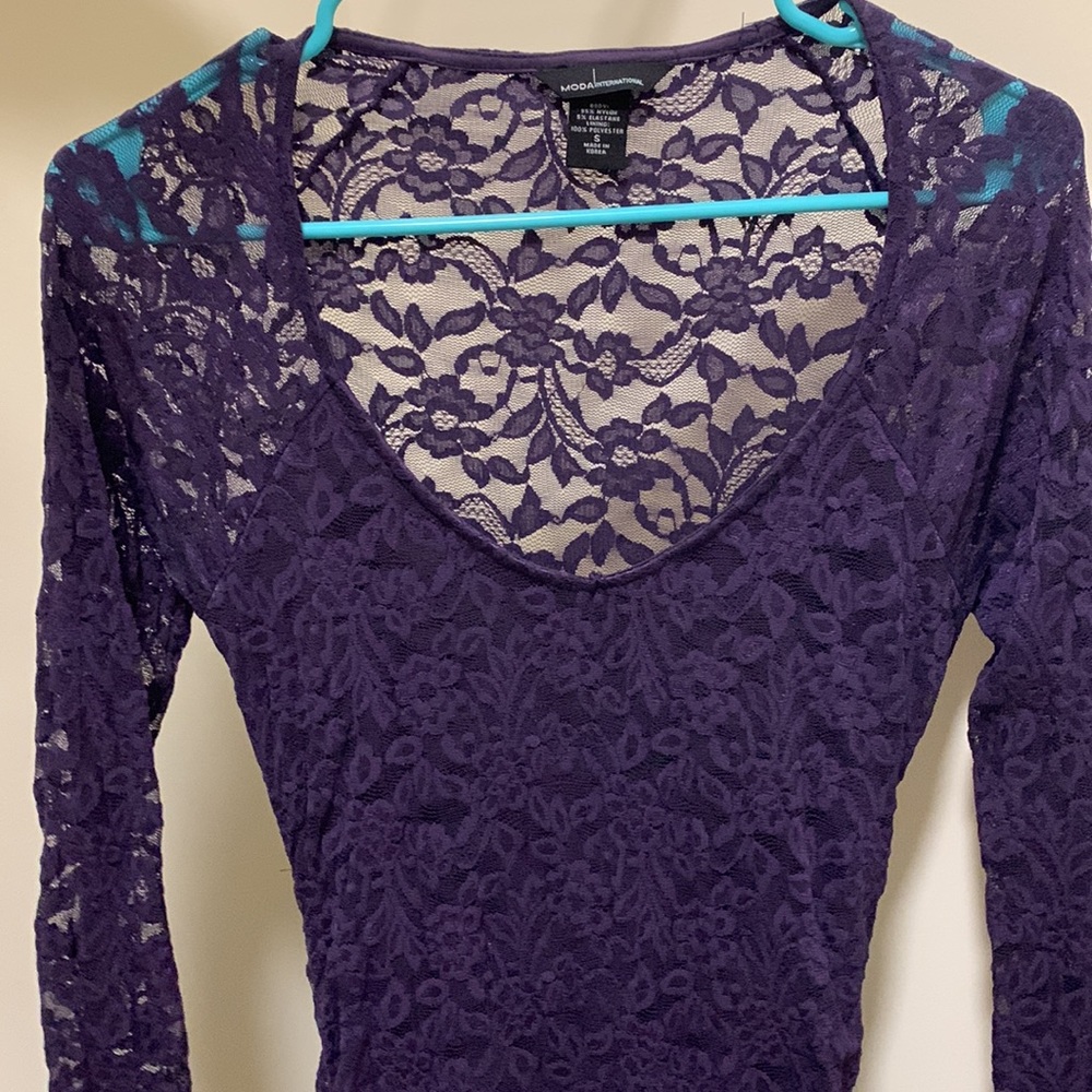 Moda International Size Small - image 2